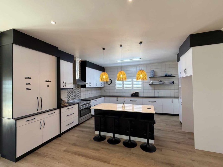 3 Bedroom Property for Sale in Country Club Western Cape